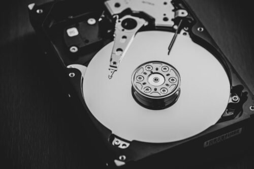 Does hard drive wiping completely remove data?